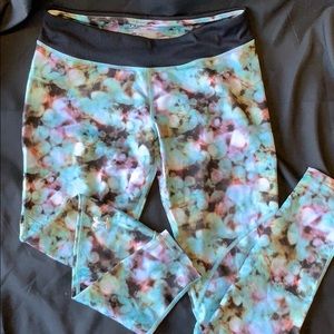 Under Armour cold gear fitted workout leggings